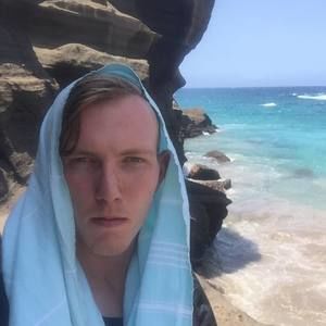 Meet your Posher, Devin